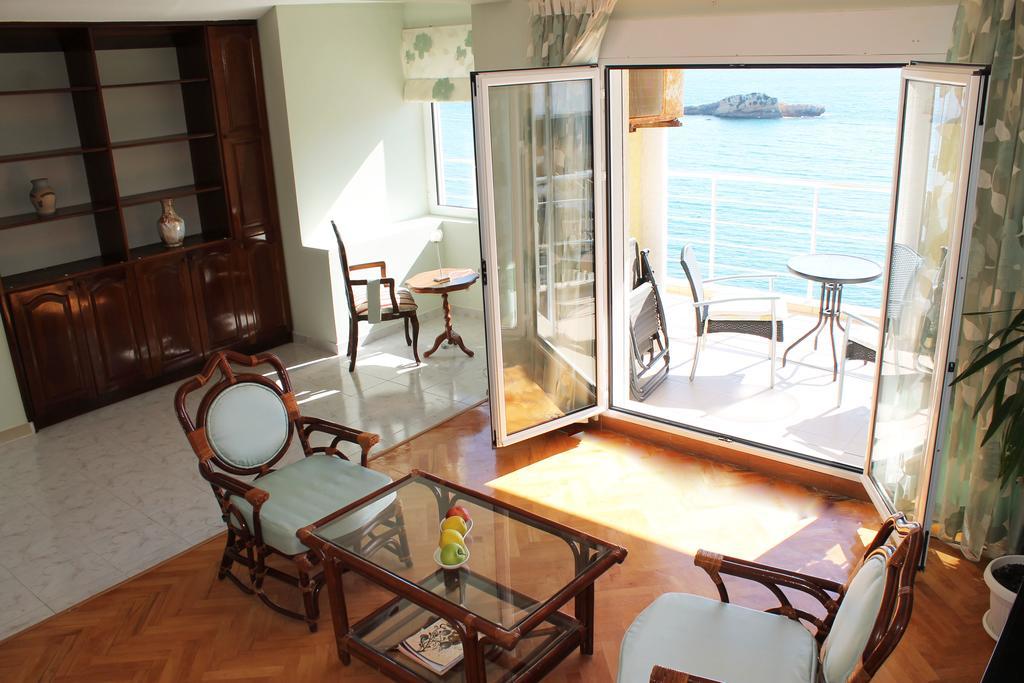 Apartments Gran Sasso Ulcinj Exterior photo