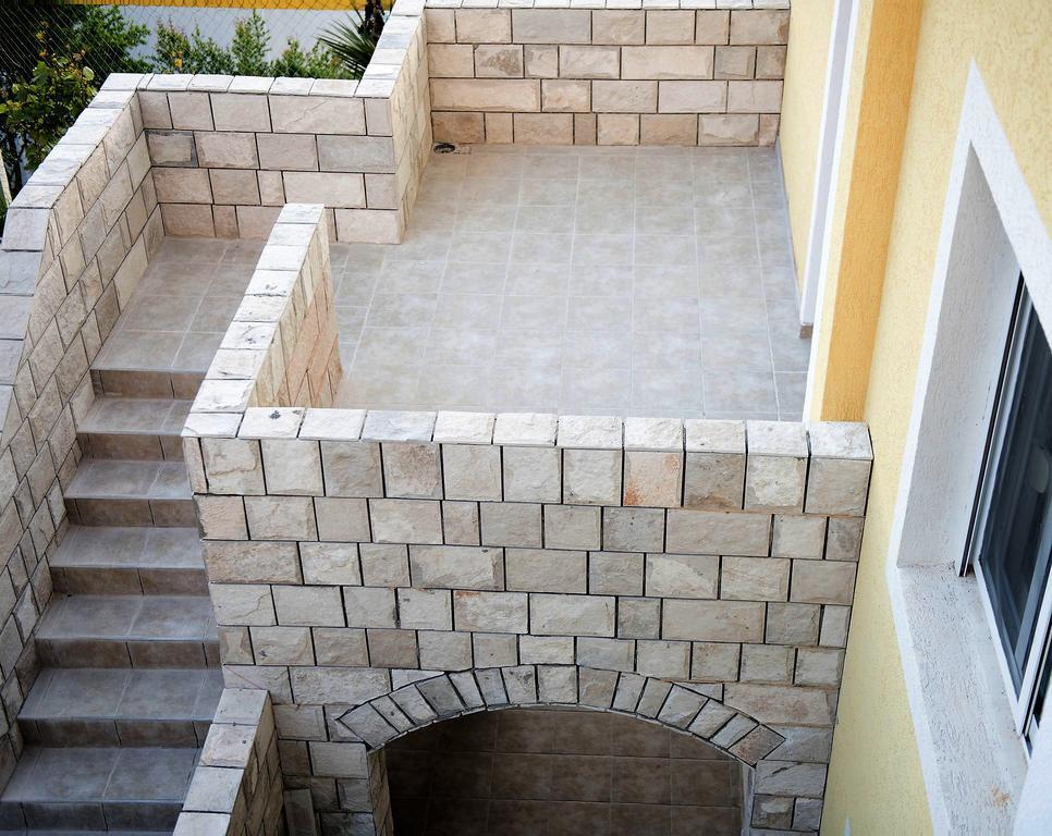 Apartments Gran Sasso Ulcinj Exterior photo