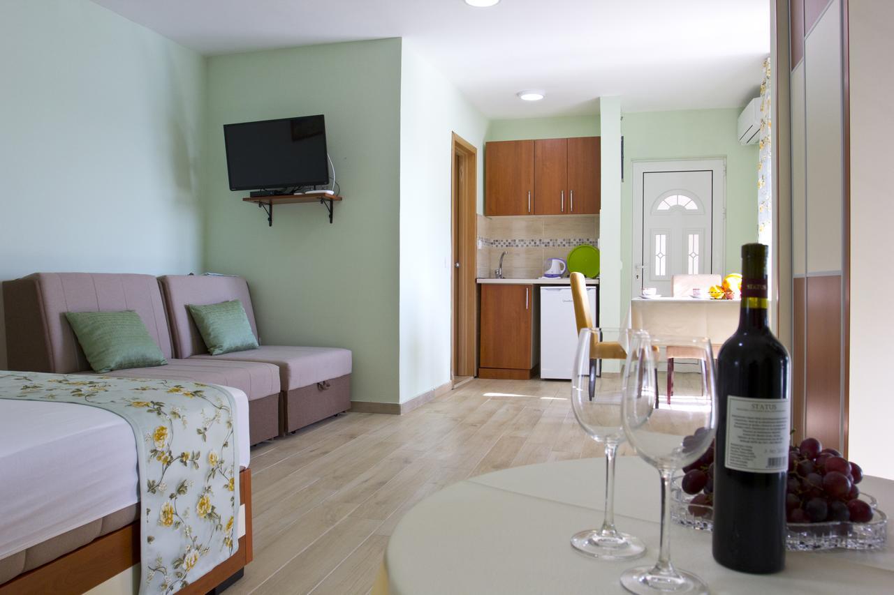 Apartments Gran Sasso Ulcinj Exterior photo