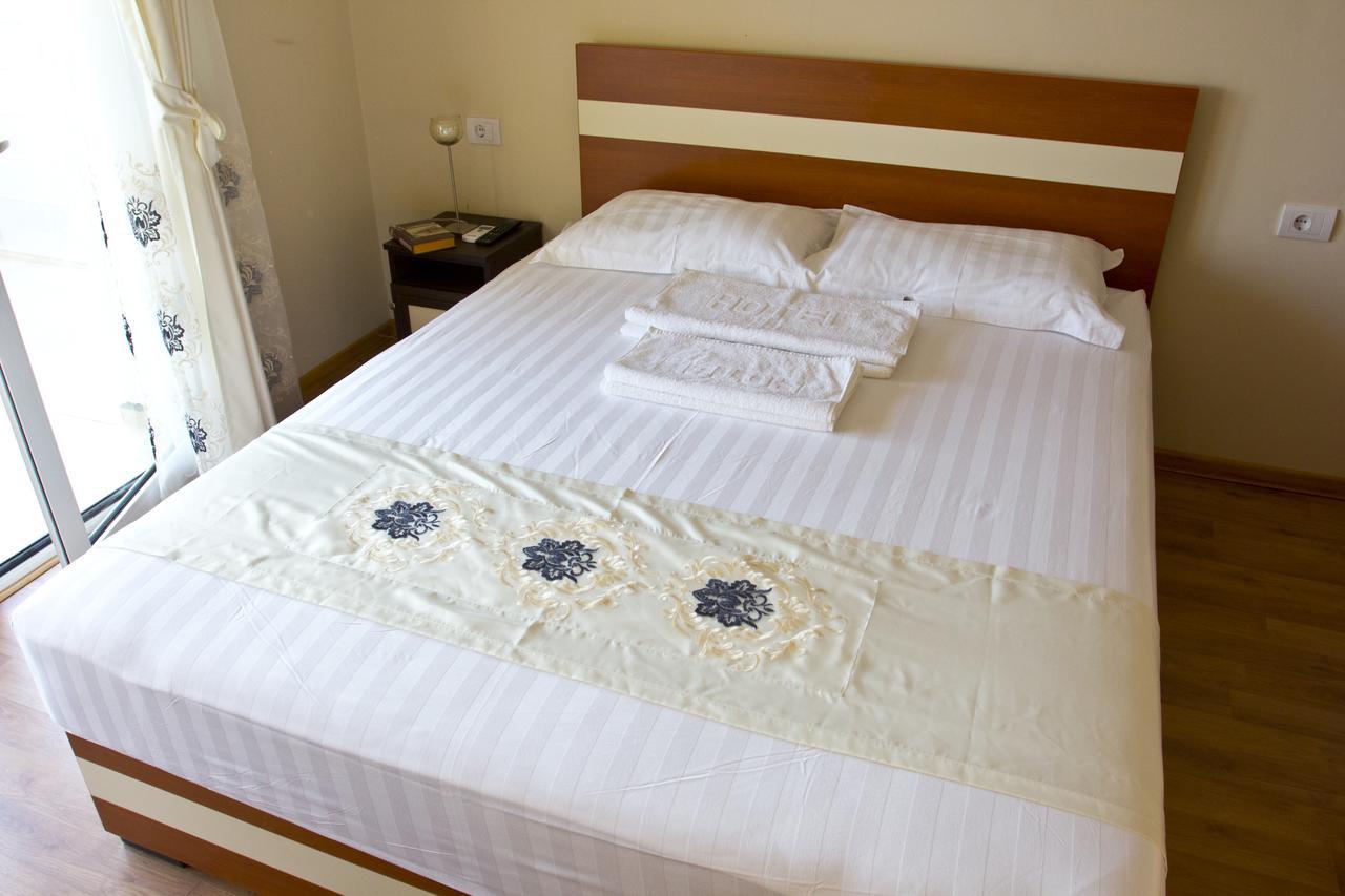 Apartments Gran Sasso Ulcinj Exterior photo